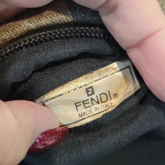 Authentic Fendi small tote bag - Picture 13 of 15